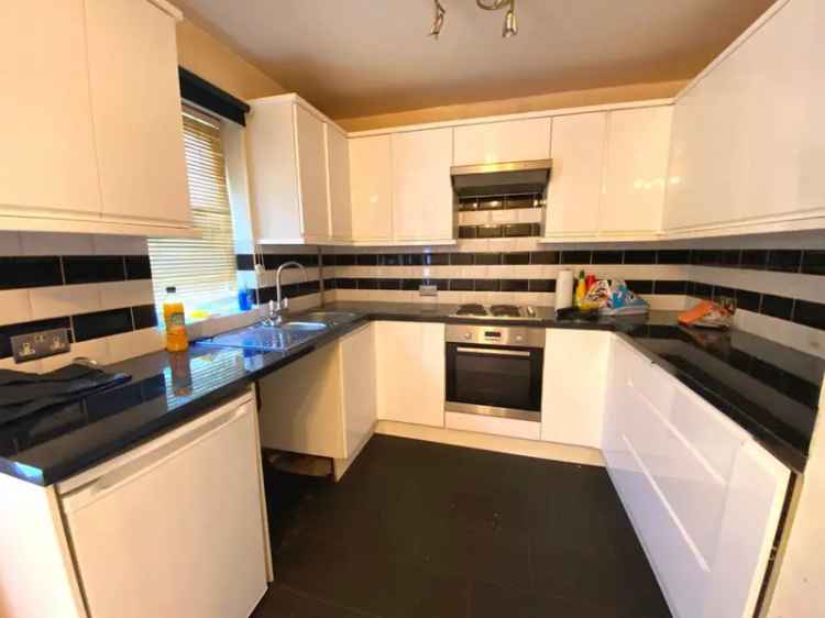 2 Bedroom End Terrace House for Sale