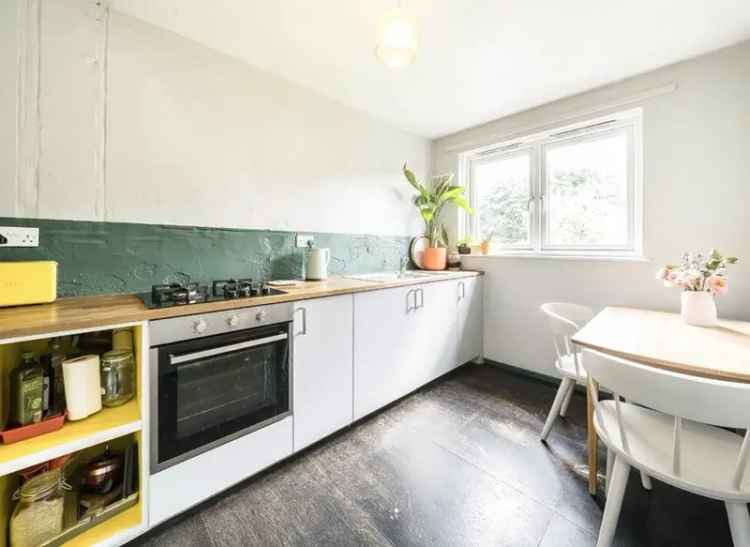 One Bedroom Flat near Queens Road Peckham Station