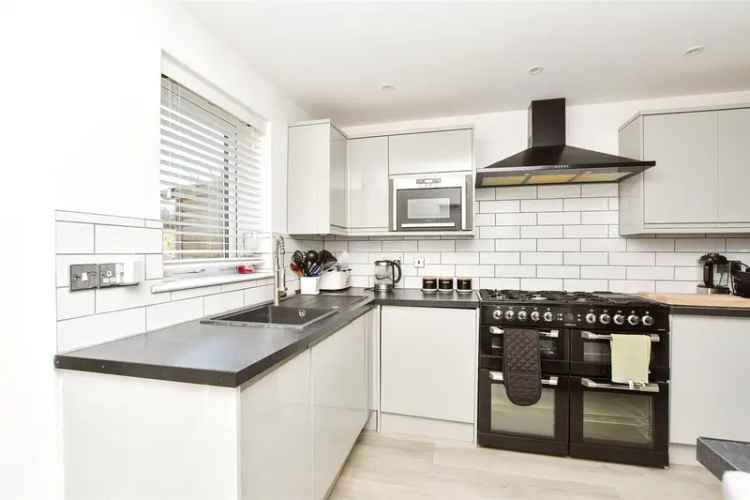 3 Bedroom Terraced House for Sale - Stylish Renovation