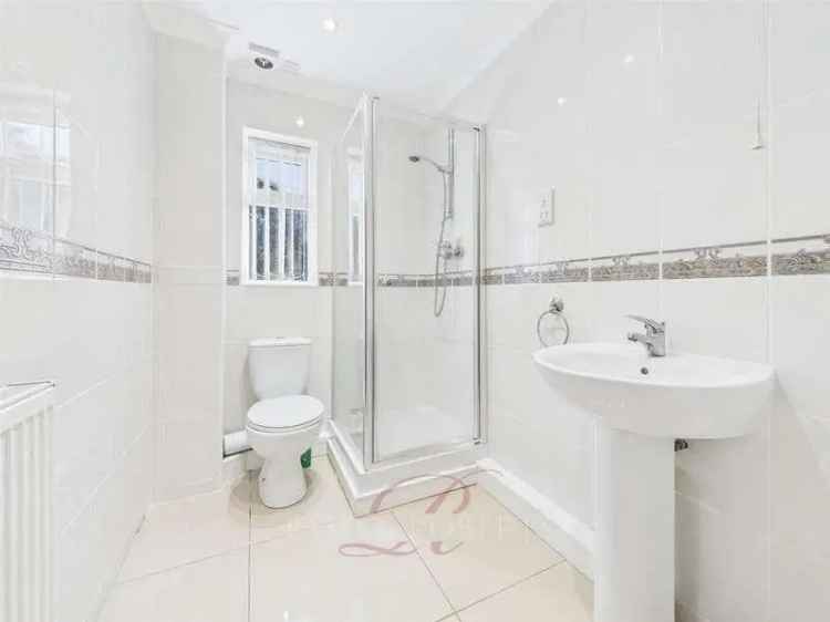 4 Bed Detached House for Sale