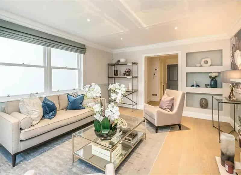 2-Bedroom Refurbished Home Near South Kensington
