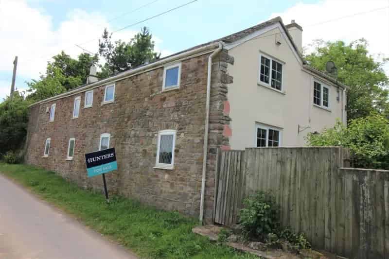 4 Bedroom Detached Cottage For Sale Near M5