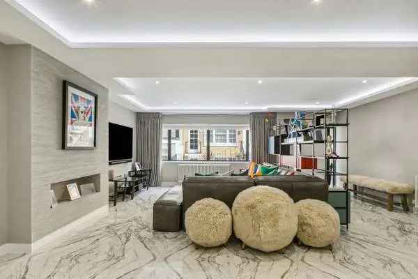 Montagu Mews West, Marylebone, London, W1H 2EE | Property for sale | Savills