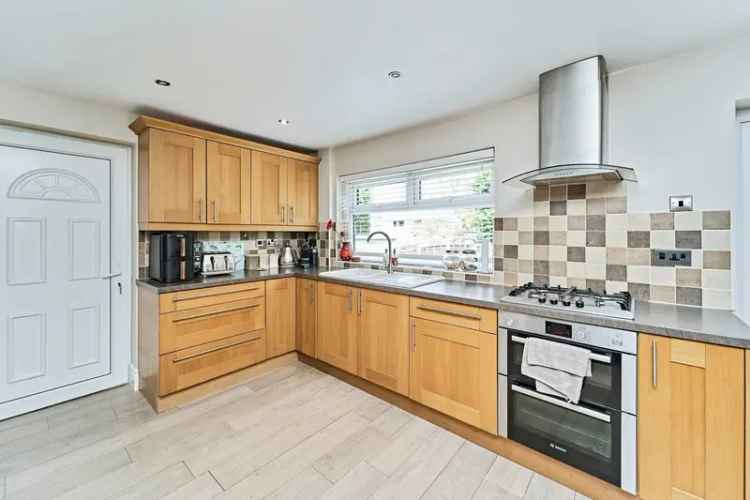 Extended Family Home Three Double Bedrooms Walstead Road Delves Walsall