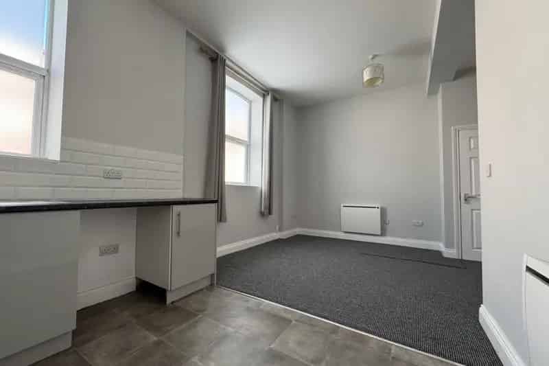 Ground Floor Apartment Zero Deposit Option Available