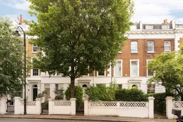 5 Bedroom Grade II Listed Townhouse South Kensington