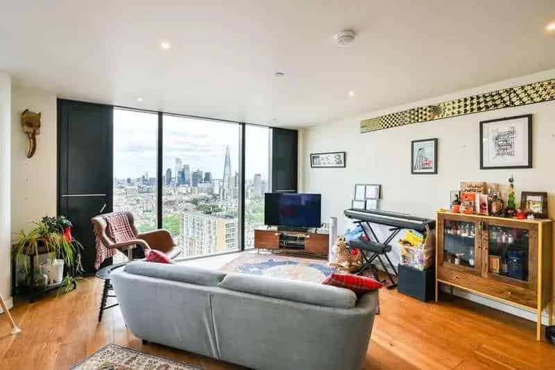 3 Bed Flat for Sale in Elephant and Castle