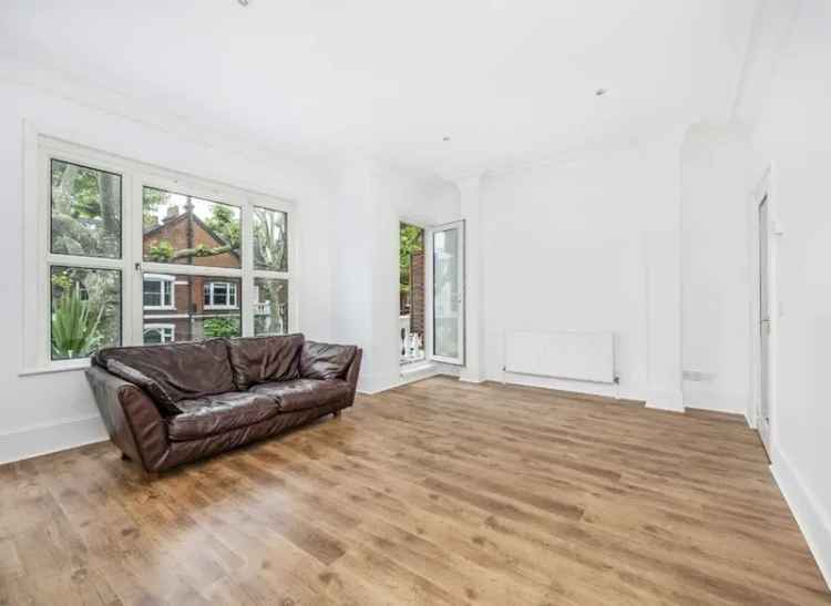 Two Double Bedroom Period Conversion Parsons Green