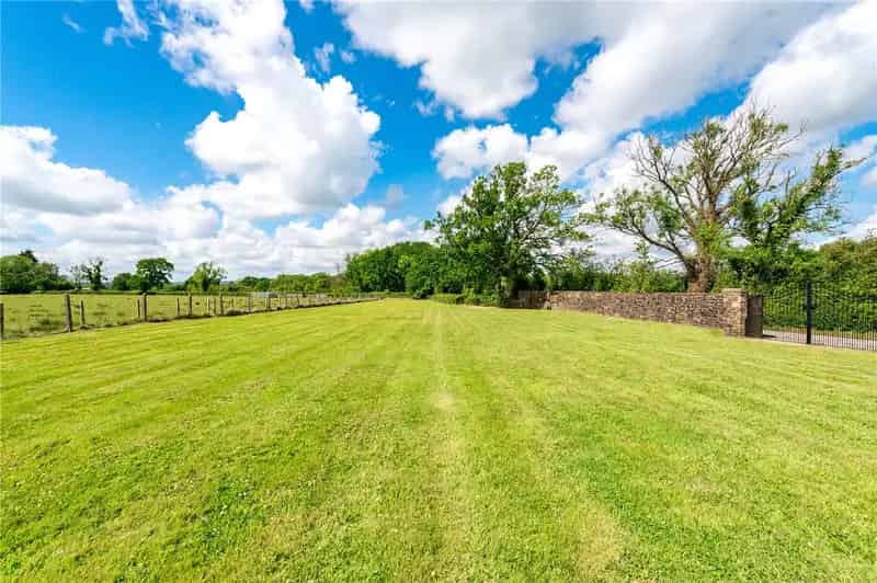 6 Bedroom Detached House for Sale Osbaldeston Lane