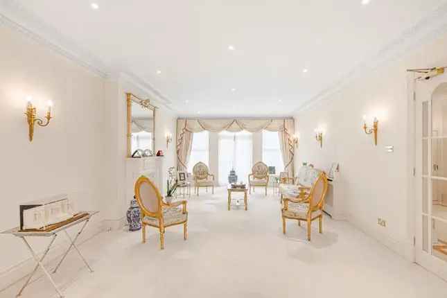 Town house for sale in Hocroft Road, Hampstead, London NW2, United Kingdom