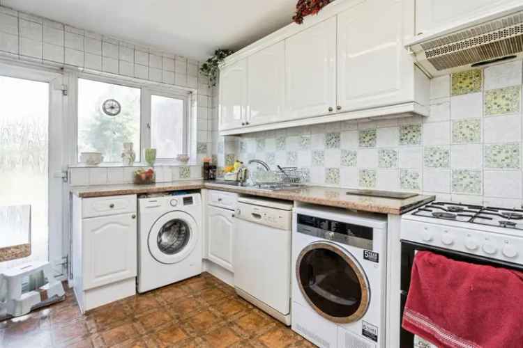 Spacious Four-Bedroom Family Home in Crawley