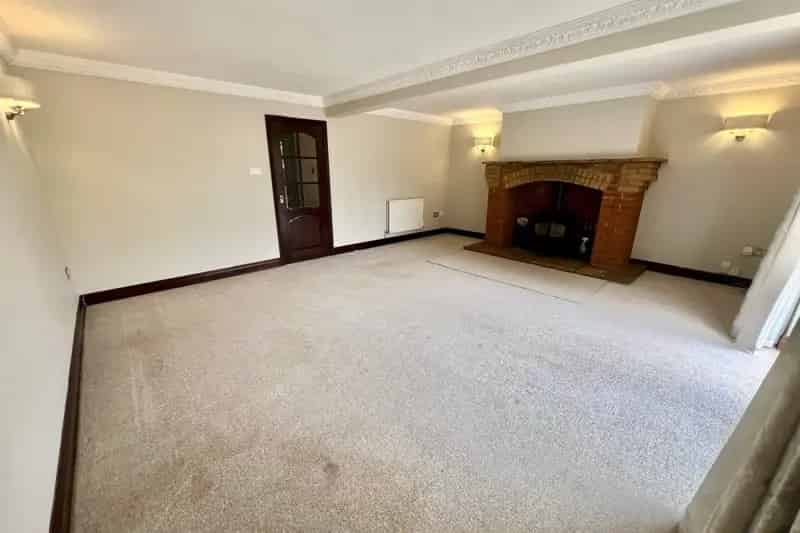 3 Double Bedroom Detached House NR8