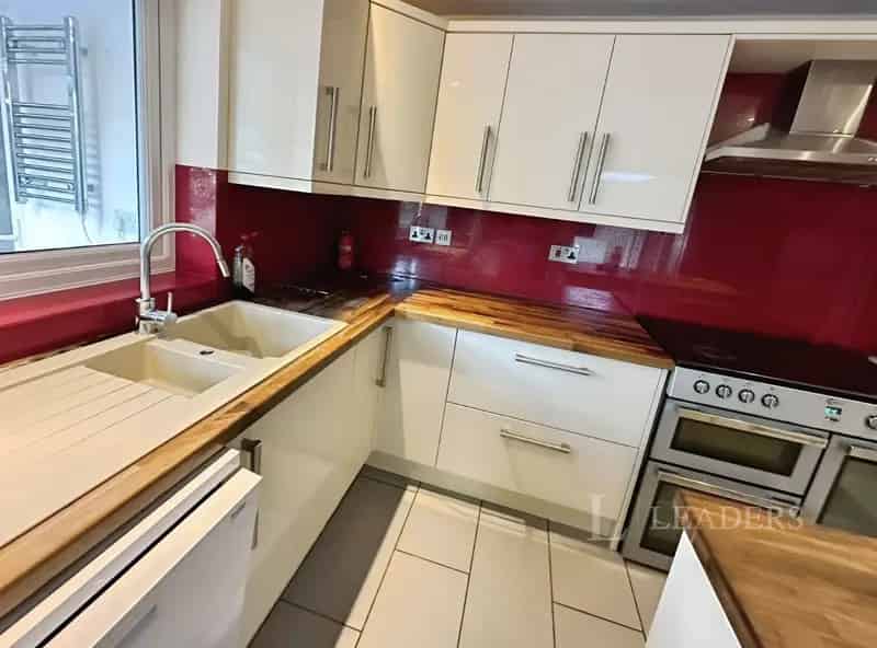 5 Bedroom Detached House Near UEA NNUH All Bills Included