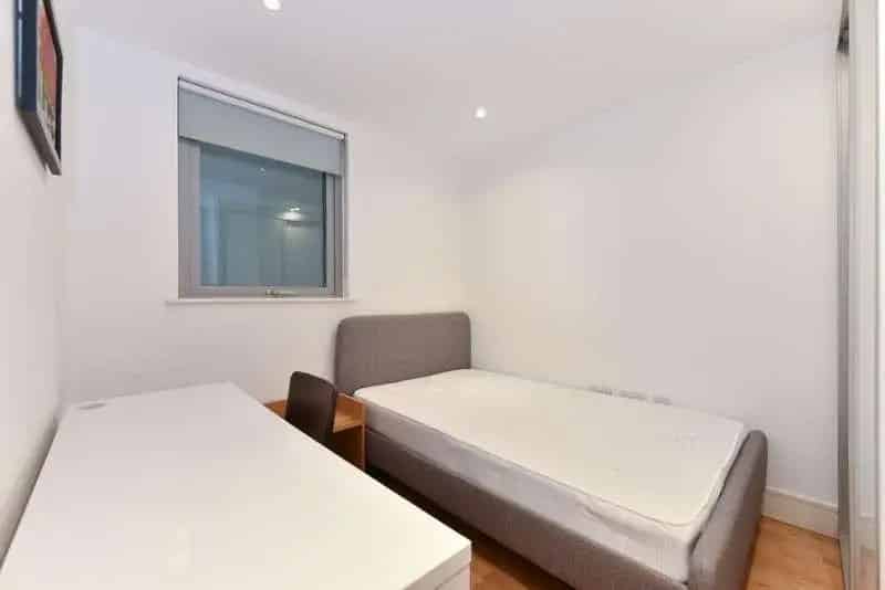 2 Bed Flat for Sale in Westminster
