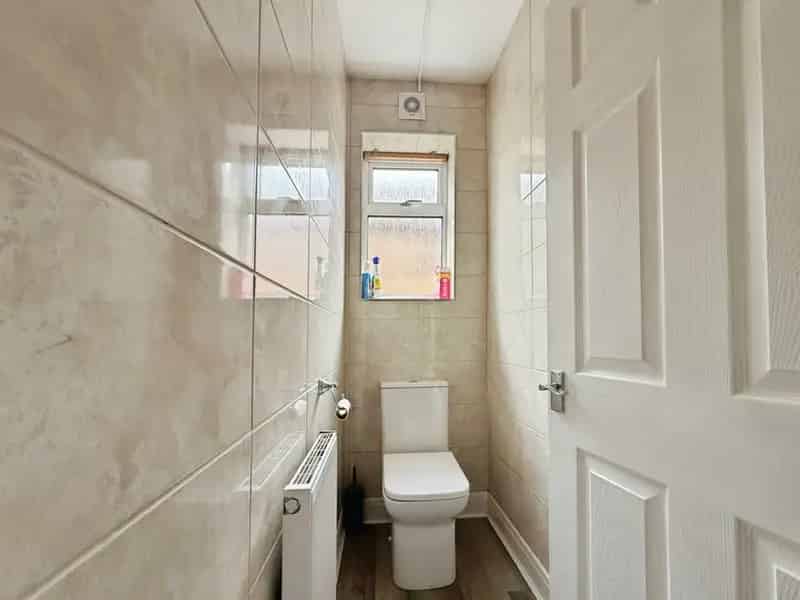3 Bedroom Flat To Rent
