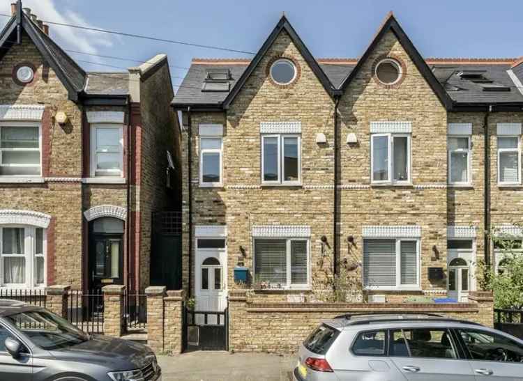 Modern Three Floor House Near Nunhead Station