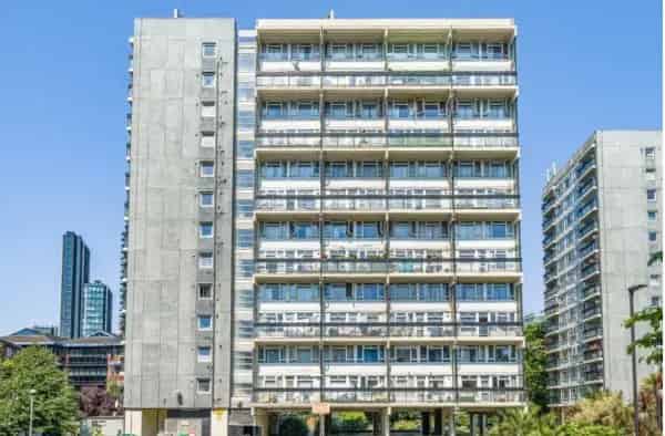 Lovely 2-Bed Flat Vauxhall London Top Floor Thames Views