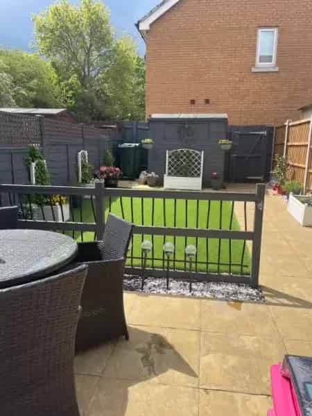 Stunning Home with New Carpets and Blinds