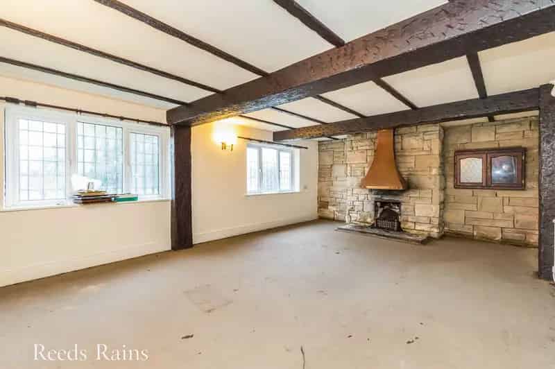 4 Bedroom Detached Farmhouse For Sale