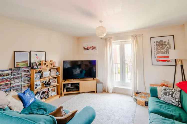 2 Bedroom Flat for Sale