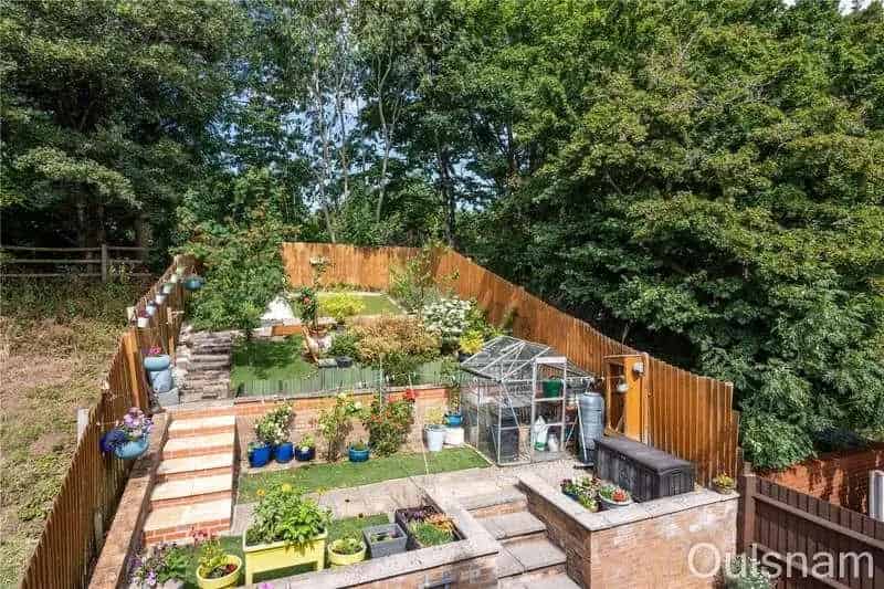 3 bed house for sale