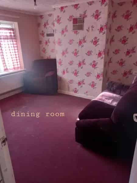 Property with Large Garden and Separate Utility Room