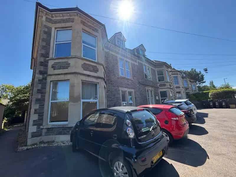 1 Bedroom Flat to Rent Near St Andrews Park