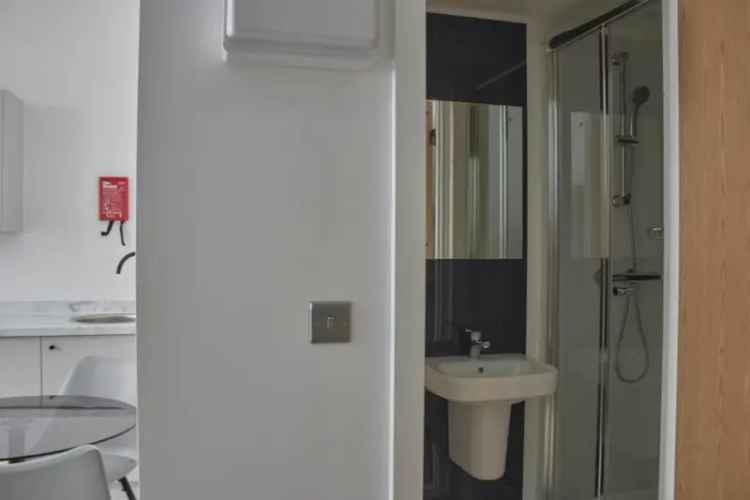 Studio Flat City Centre 50% OFF First Month Students Bills Included