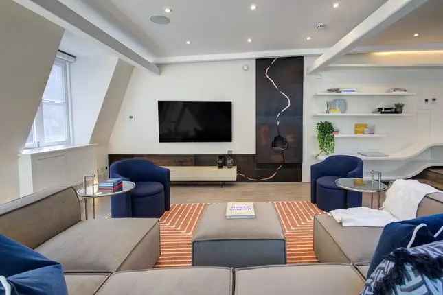 Mews house to rent in Elvaston Mews, South Kensington SW7