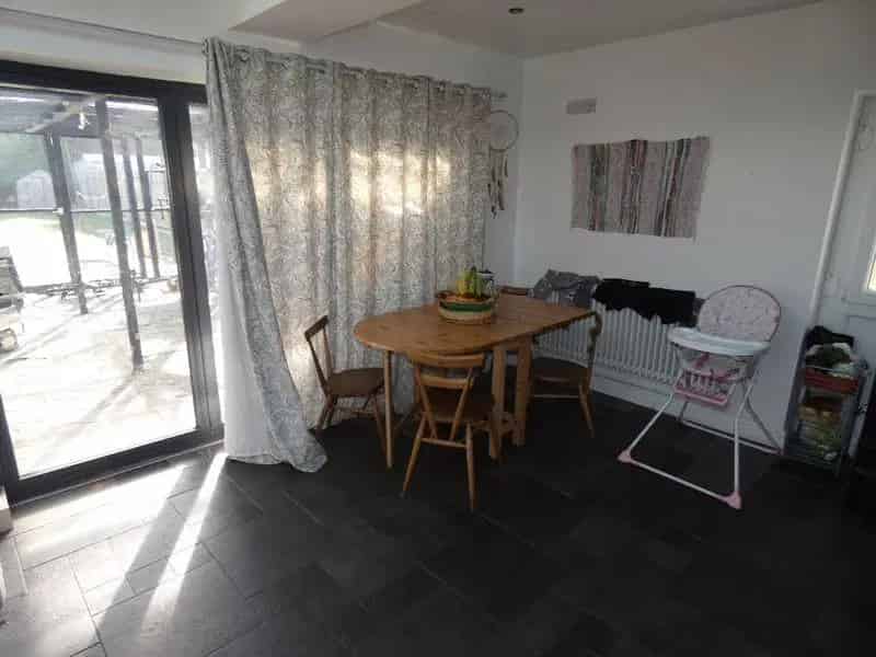 3 Bed Semi Detached House For Sale No Onward Chain