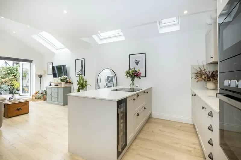 2 bedroom flat for sale