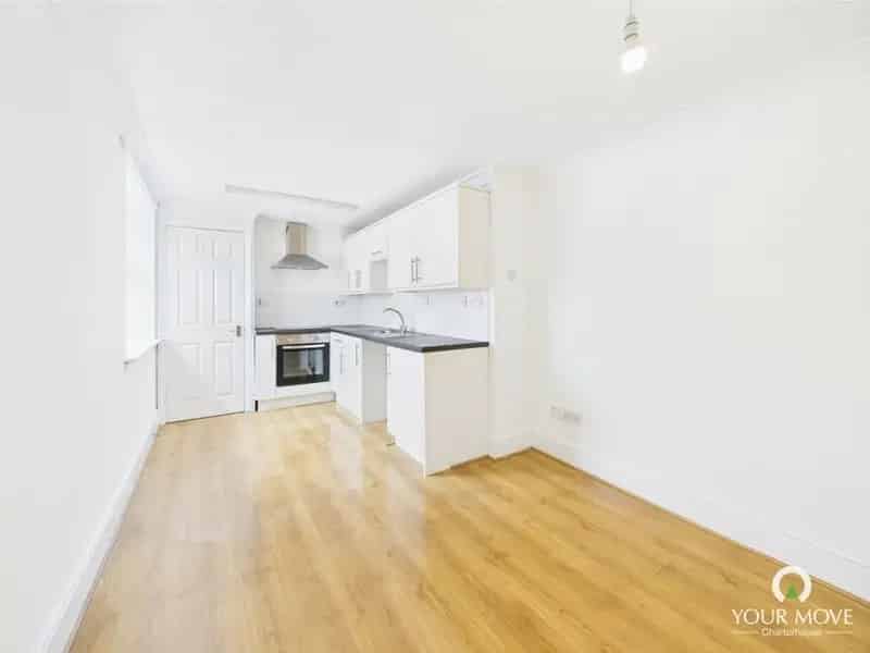 1 bedroom  Flat to rent, Broadstairs, Kent, CT10
