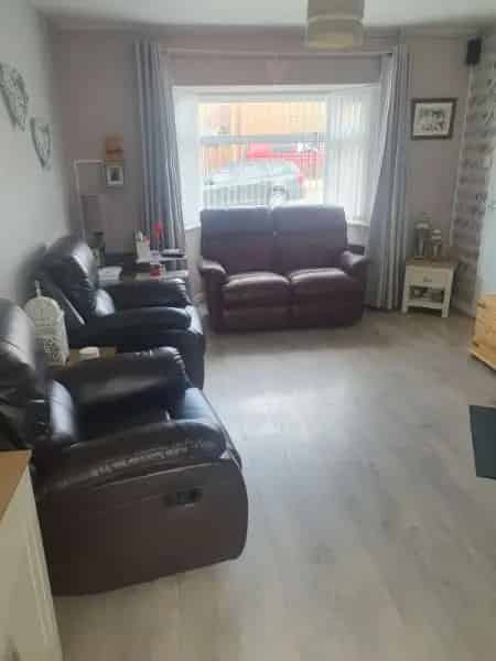 2 Bedroom House Near Amenities Quiet Area Family Friendly