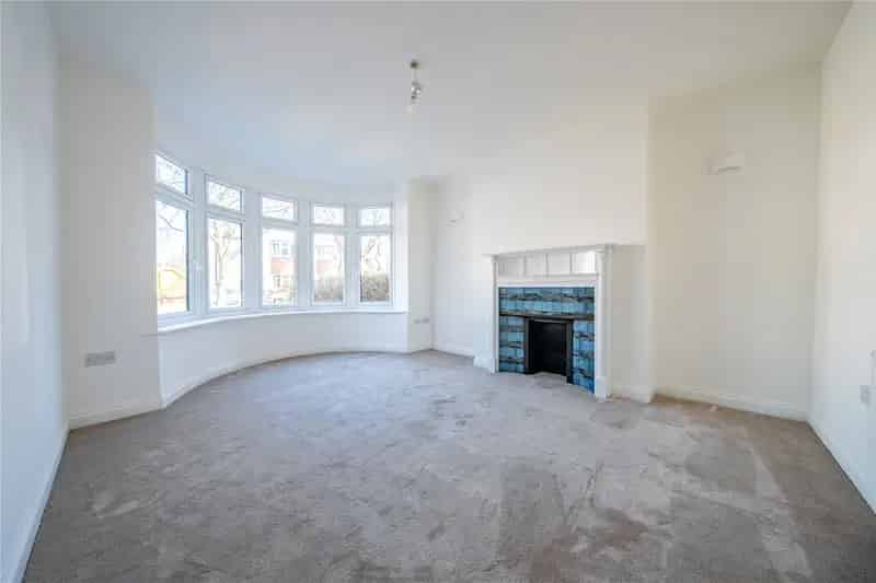 Four Bedroom Semi Detached House Headingley