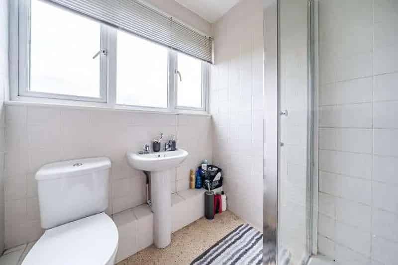 4 Bed Detached House for Sale in Witney