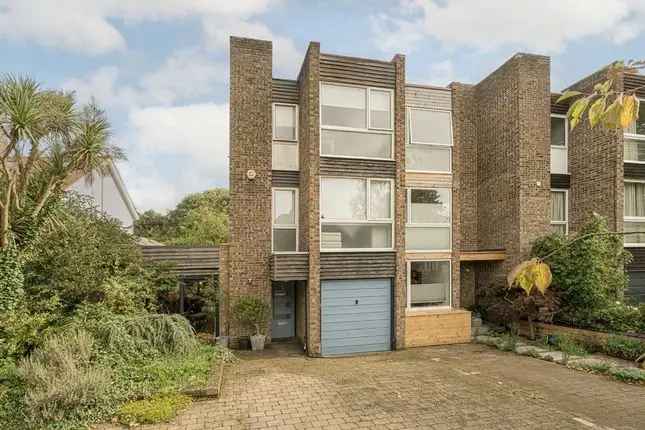 End terrace house for sale in Cole Park Road, Twickenham TW1