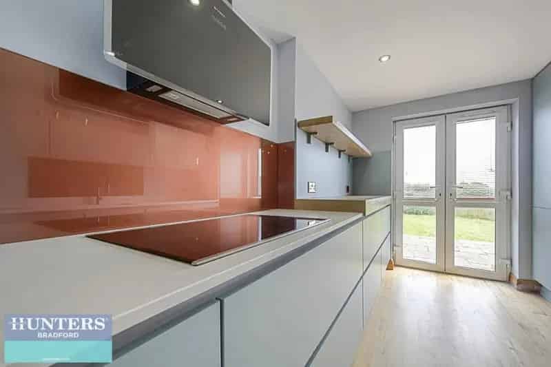 3 Bed House for Sale Extended Semi Detached Modern Kitchen Garden Garage