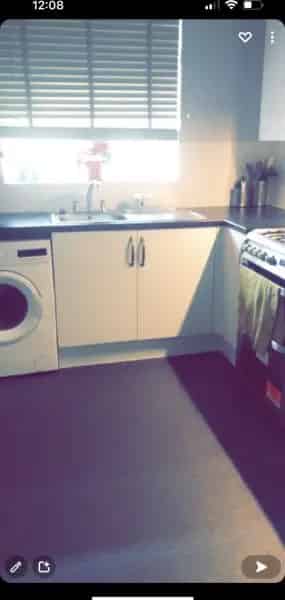 2 Bedroom Flat Large Garden New Kitchen
