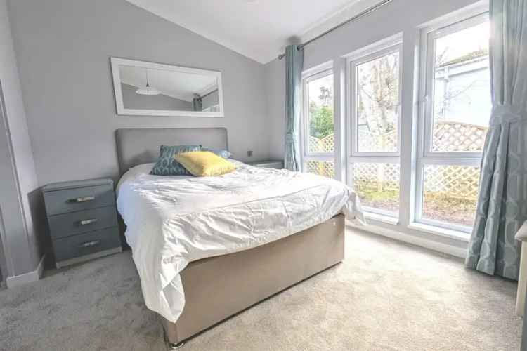 2 Bed Park Home East Ipswich Modern Kitchen Ensuite