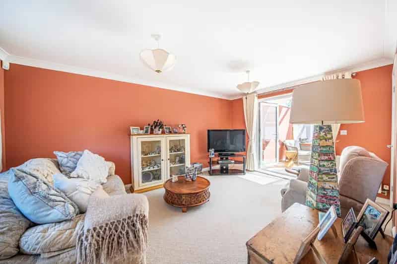3 Bed Semi-Detached House for Sale