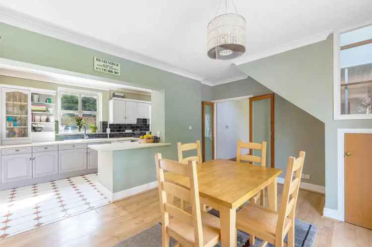 6 Bedroom Detached House with Annexe Croxton