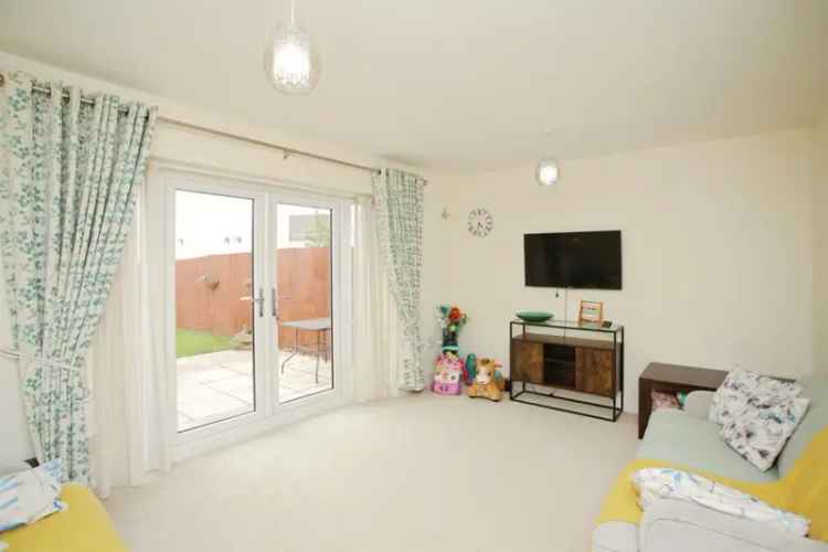 3 Bed Semi Detached House Near Rugby Train Station