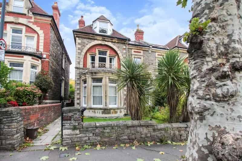 2 Bedroom Apartment to Rent in Redland Bristol