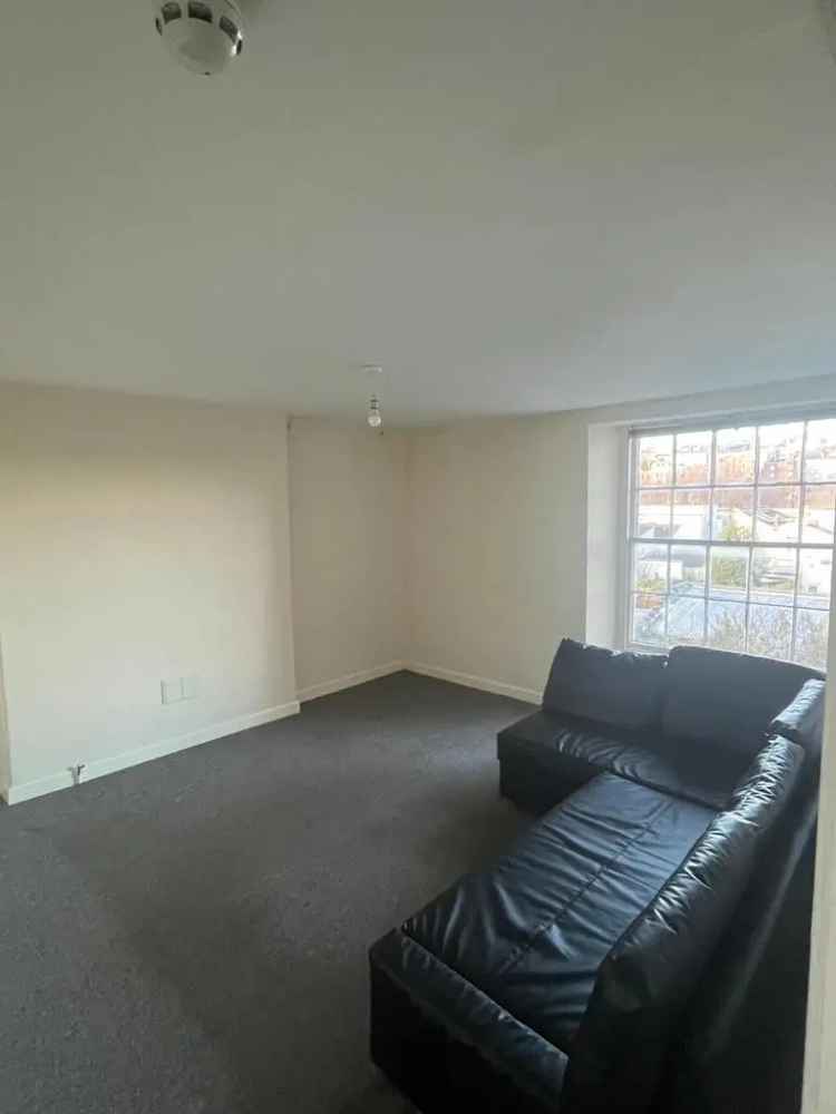 1 Bedroom Flat to Rent Newly Refurbished Basement Flat