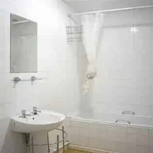 2 Bed 2 Bath Student Flat Birmingham 80m²