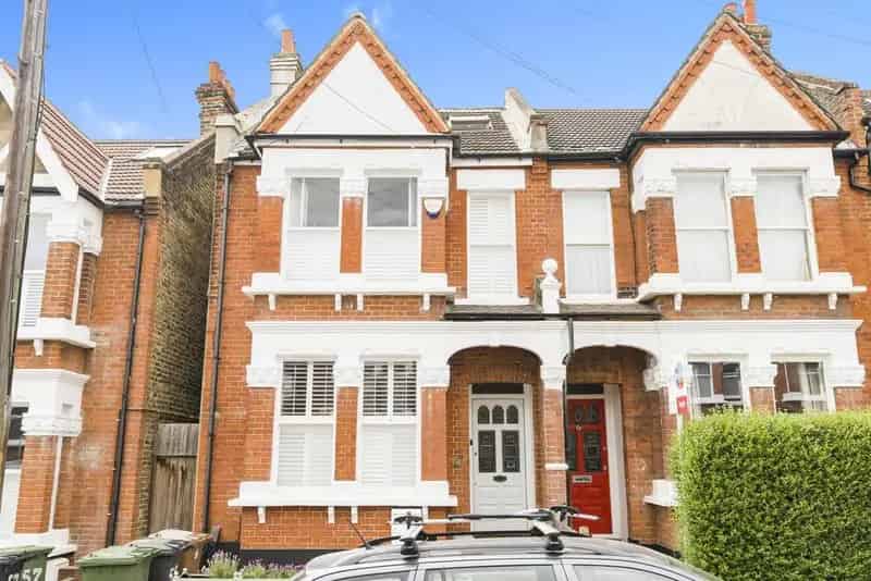 Four Bedroom Edwardian House Near Sydenham And Penge East Stations
