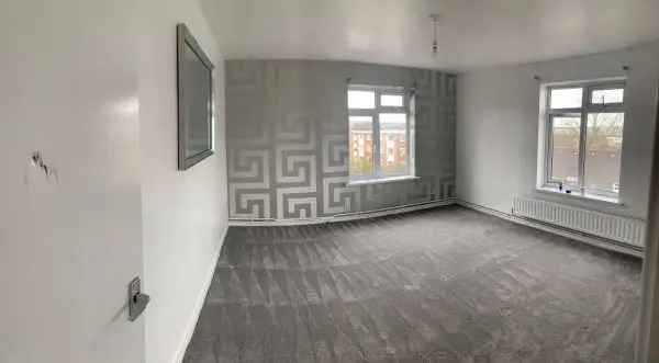 Large 2 Bedroom Flat New Bathroom