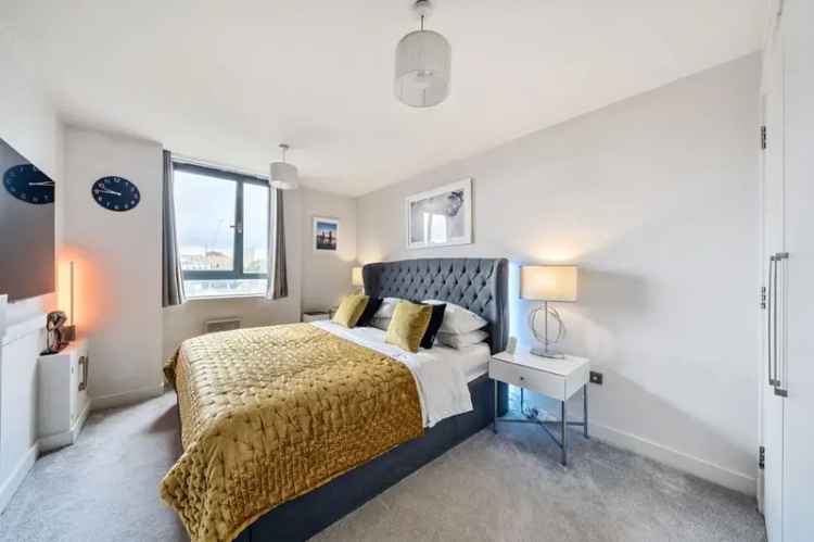 2 Bedroom Flat for Sale in London E1W