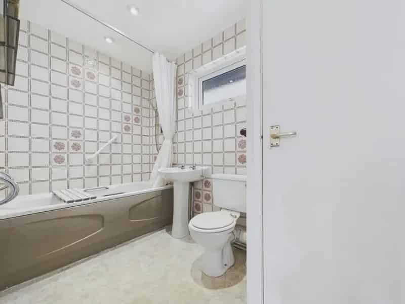 2 Bedroom Detached Bungalow For Sale in Bramley Rotherham