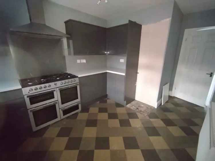 4 Bedroom Semi Detached House to Rent